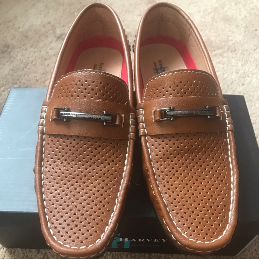 Boys size 7 Steve Harvey rubber bottom dress shoes